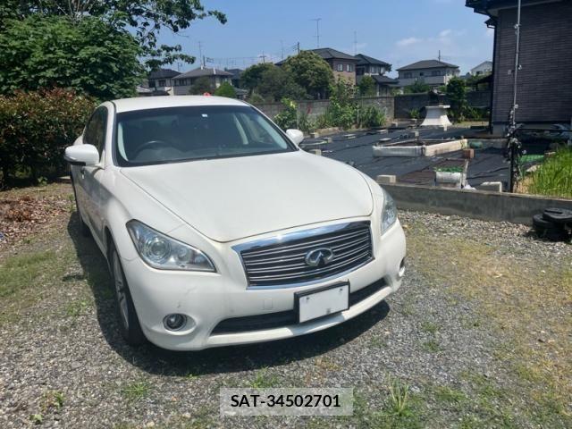 Nissan FUGA 2014-04 8207659-0