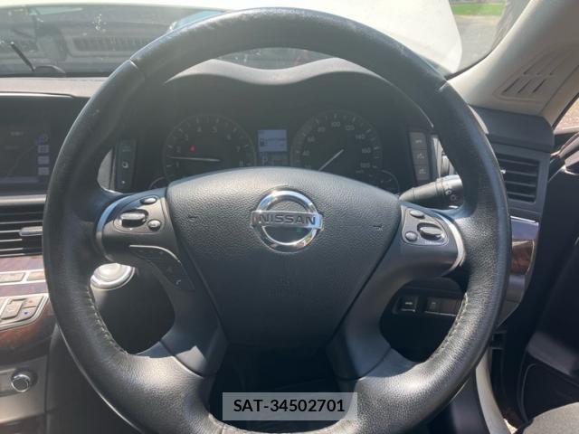 Nissan FUGA 2014-04 8207659-9