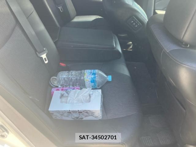 Nissan FUGA 2014-04 8207659-16