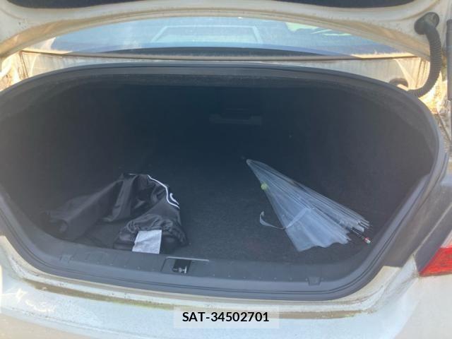 Nissan FUGA 2014-04 8207659-17