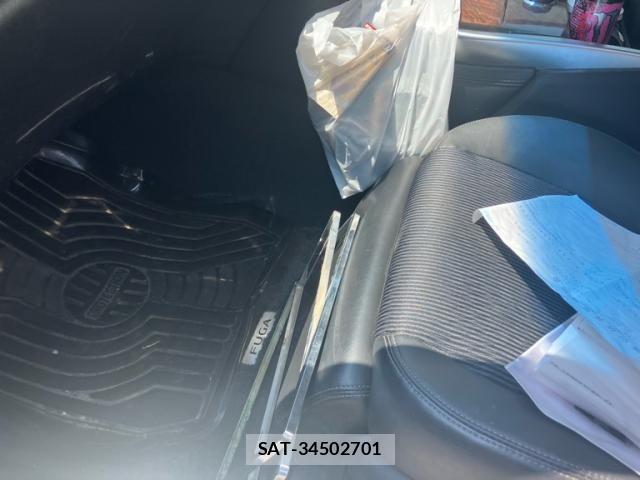 Nissan FUGA 2014-04 8207659-19