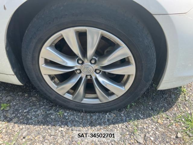 Nissan FUGA 2014-04 8207659-4