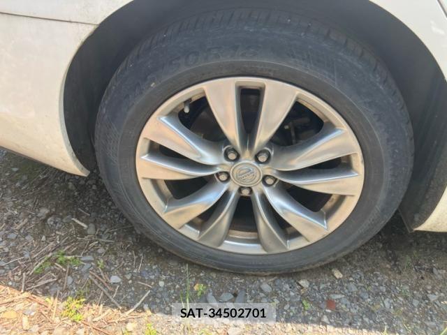 Nissan FUGA 2014-04 8207659-5