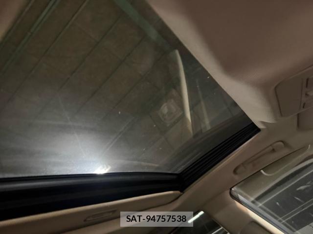 Nissan FUGA 2006-10 8230168-17