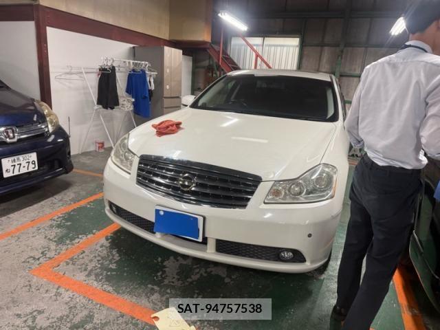 Nissan FUGA 2006-10 8230168-2