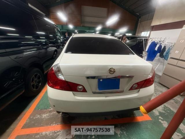 Nissan FUGA 2006-10 8230168-3