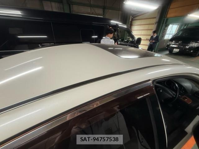 Nissan FUGA 2006-10 8230168-7