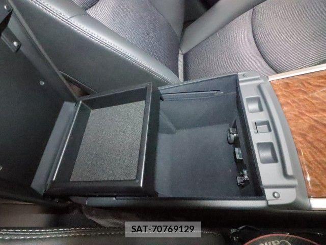 Nissan FUGA 2021-07 8230167-20