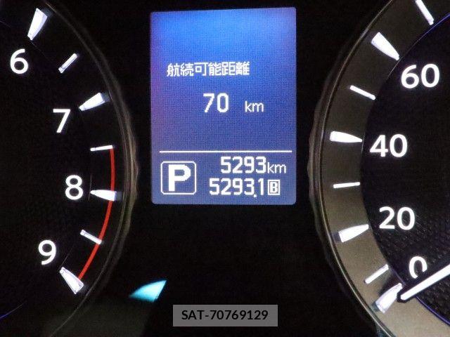 Nissan FUGA 2021-07 8230167-28