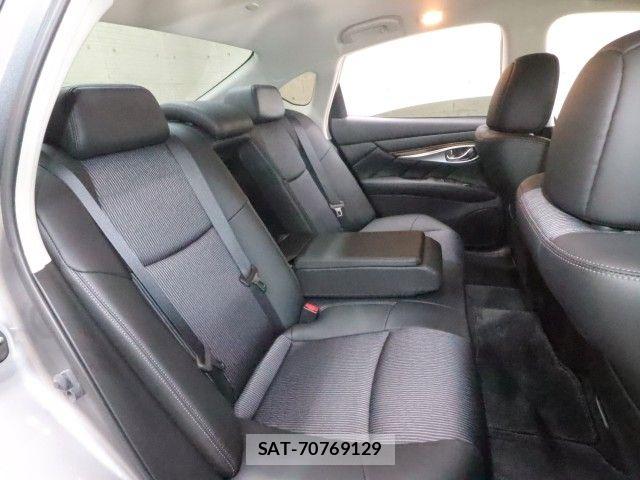 Nissan FUGA 2021-07 8230167-5