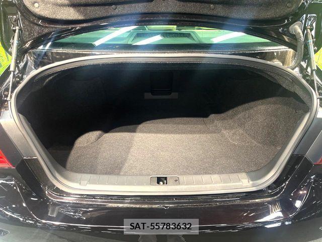 Nissan FUGA 2021-05 8314601-9