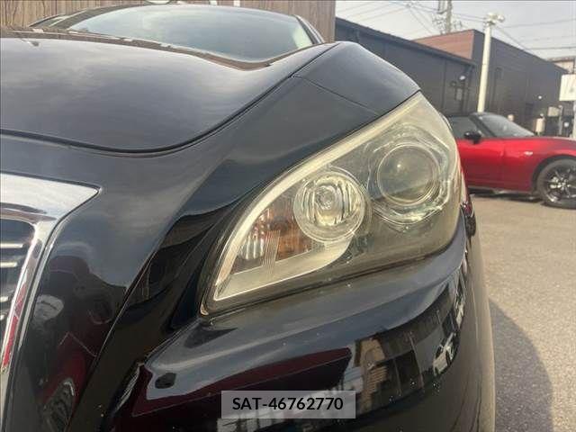 Nissan FUGA 2012-03 8314606-18