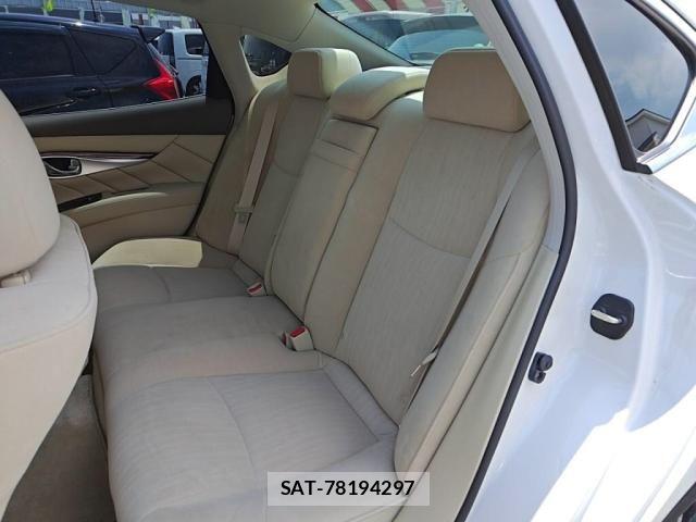Nissan FUGA 2015-02 8314604-22