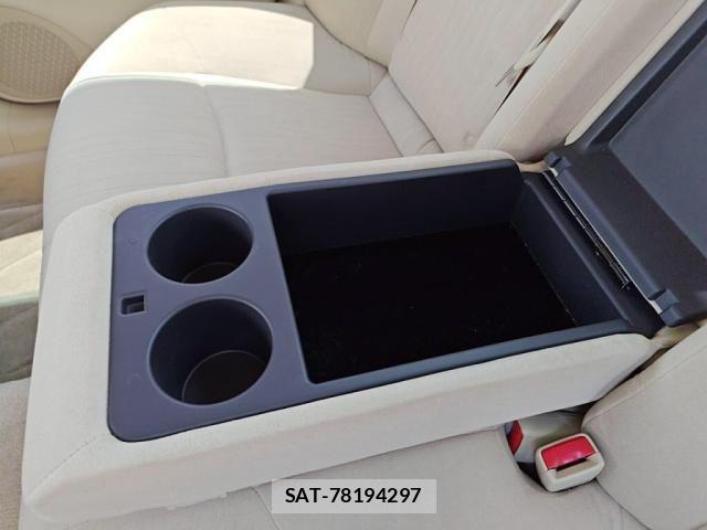 Nissan FUGA 2015-02 8314604-23