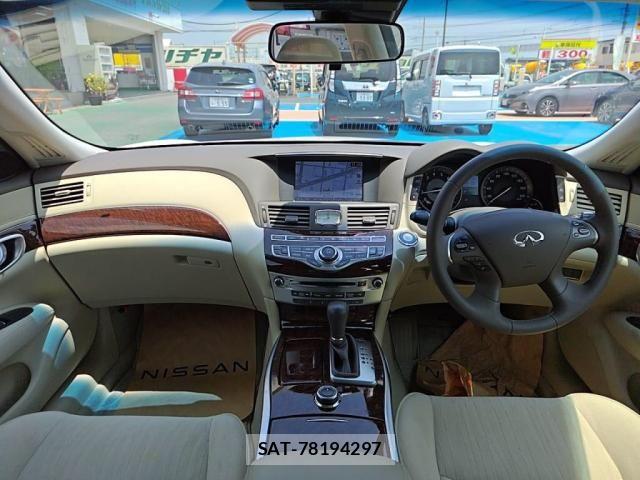 Nissan FUGA 2015-02 8314604-2