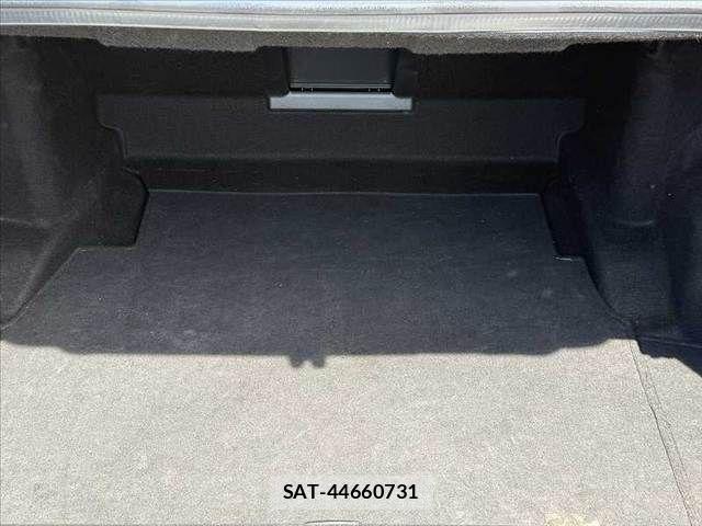 Nissan FUGA 2006-07 8314605-19