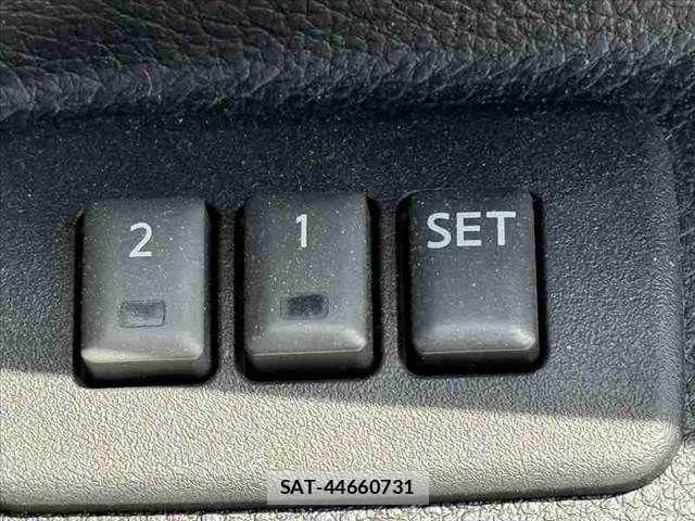 Nissan FUGA 2006-07 8314605-5