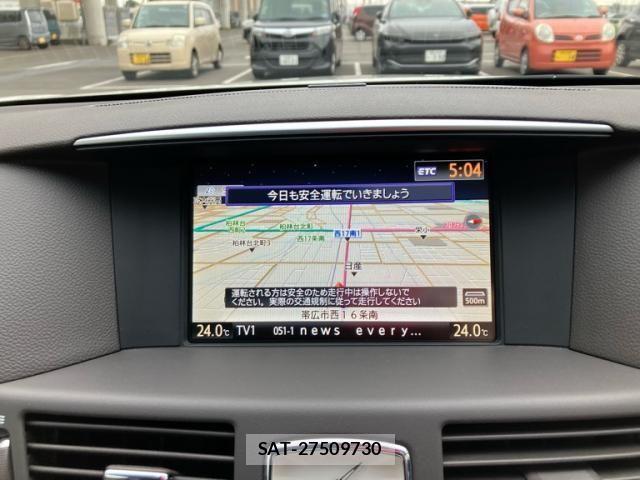 Nissan FUGA 2011-05 8335961-15