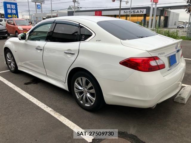 Nissan FUGA 2011-05 8335961-4