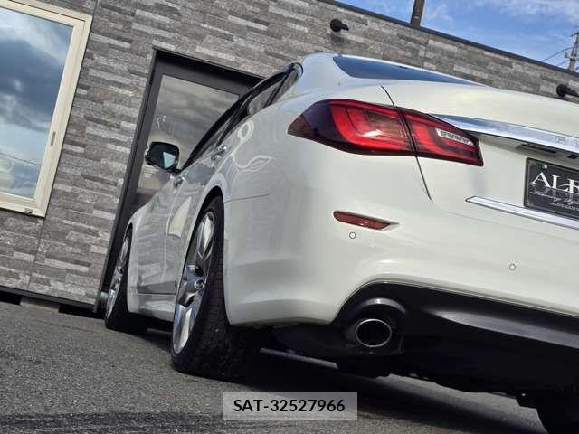 Nissan FUGA 2015-09 8335959-9