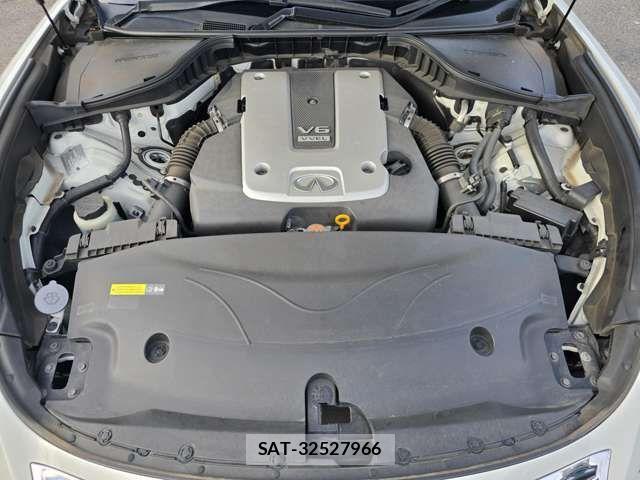 Nissan FUGA 2015-09 8335959-13
