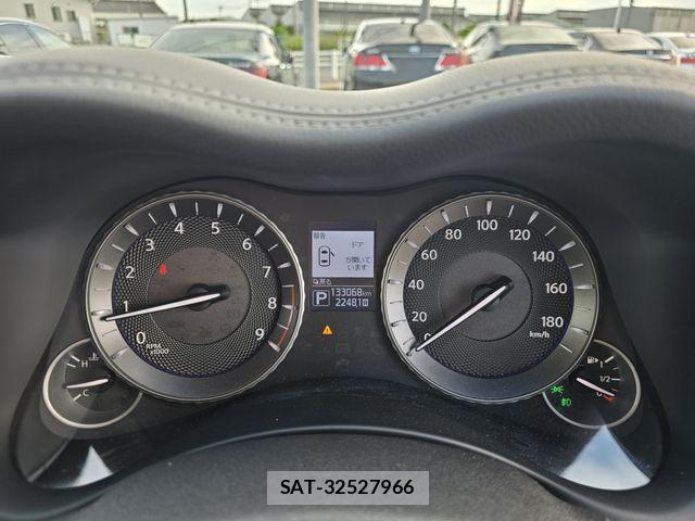 Nissan FUGA 2015-09 8335959-18