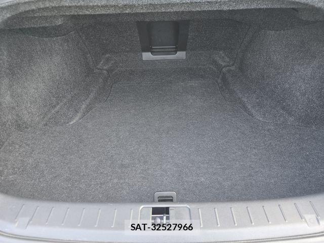 Nissan FUGA 2015-09 8335959-28