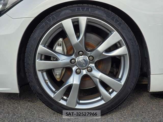 Nissan FUGA 2015-09 8335959-3