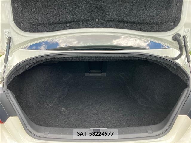 Nissan FUGA 2018-01 8354557-15