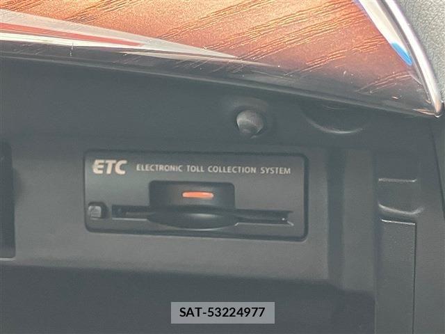 Nissan FUGA 2018-01 8354557-22