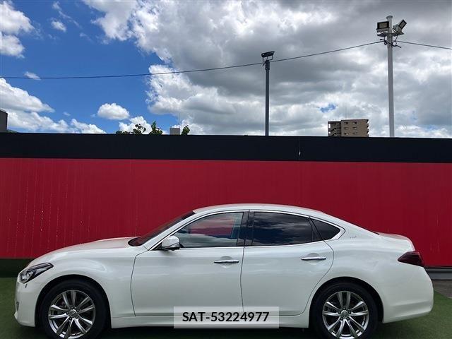 Nissan FUGA 2018-01 8354557-4