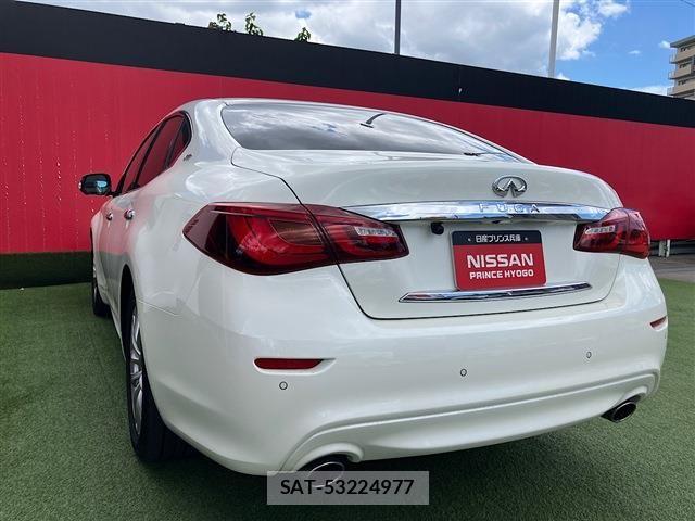 Nissan FUGA 2018-01 8354557-7