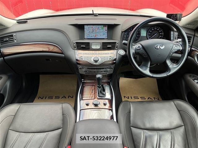 Nissan FUGA 2018-01 8354557-8