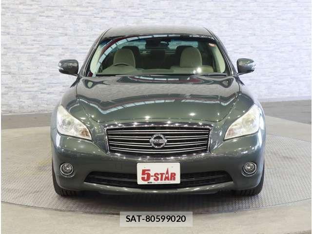 Nissan FUGA 2013-08 8366059-11
