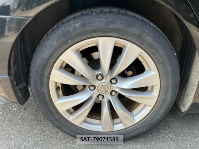 Nissan FUGA 2011-08 8366062-11
