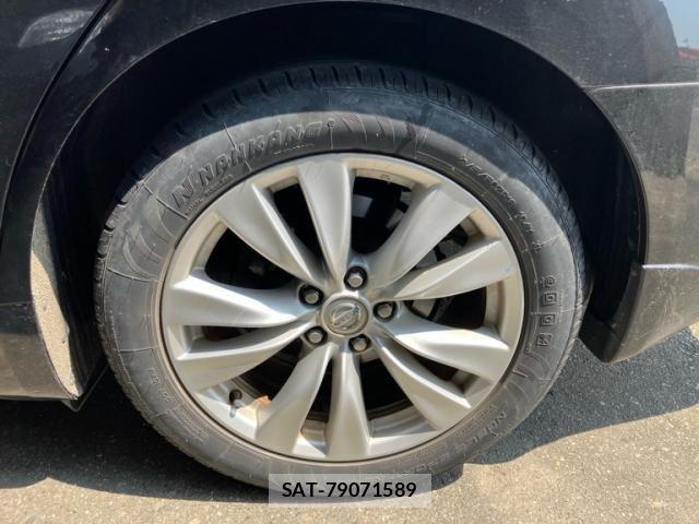 Nissan FUGA 2011-08 8366062-12