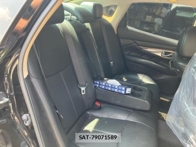 Nissan FUGA 2011-08 8366062-16