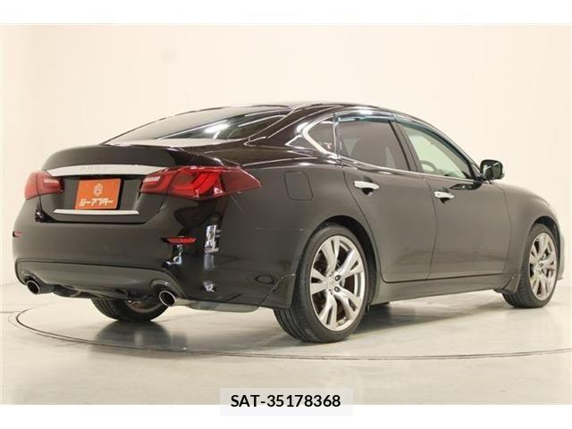 Nissan FUGA 2015-03 8457561-11