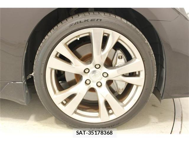 Nissan FUGA 2015-03 8457561-21