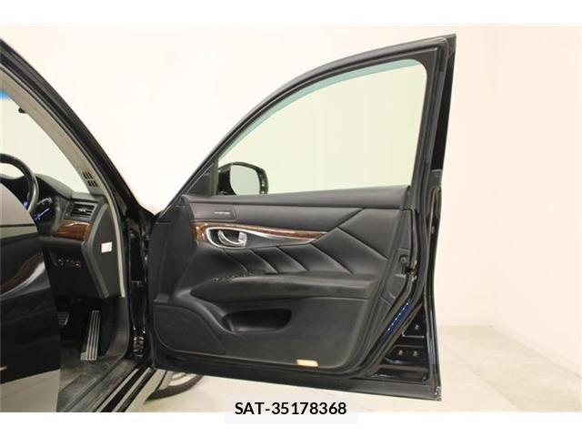 Nissan FUGA 2015-03 8457561-28
