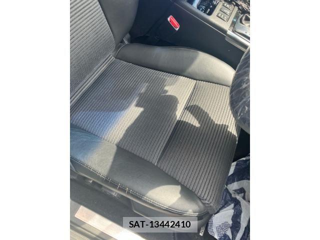 Nissan FUGA 2009-08 8485458-19