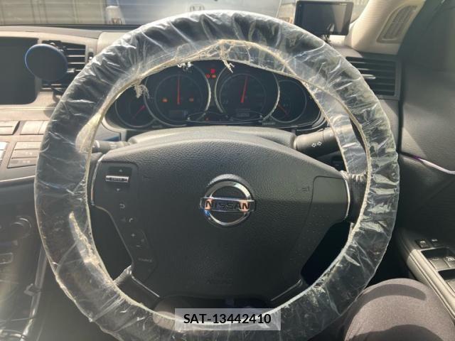 Nissan FUGA 2009-08 8485458-8