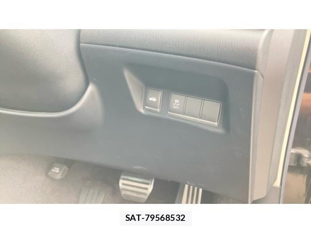 Nissan FUGA 2009-12 8485457-23