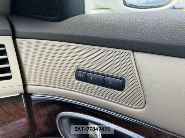 Nissan FUGA 2010-01 8562022-14
