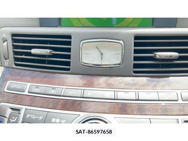 Nissan FUGA 2010-01 8659250-17