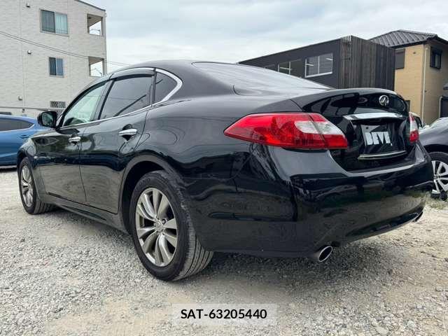 Nissan FUGA 2012-08 8742378-17