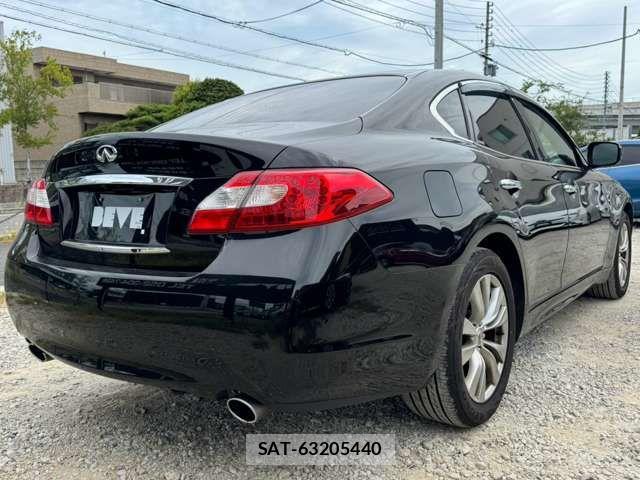 Nissan FUGA 2012-08 8742378-18