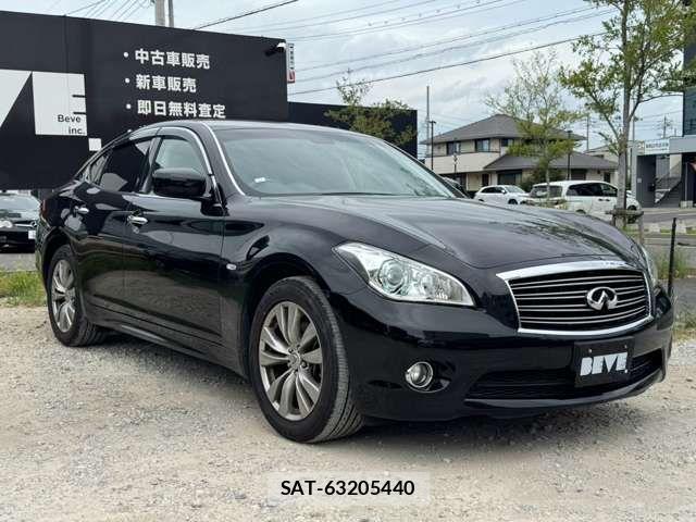 Nissan FUGA 2012-08 8742378-19
