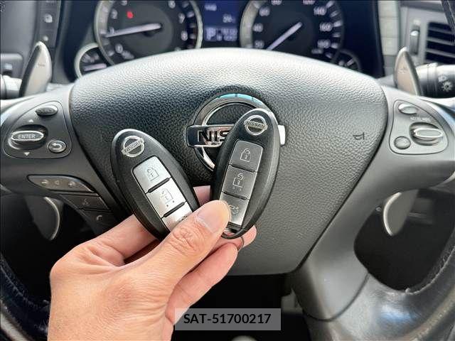Nissan FUGA 2012-05 8780403-17
