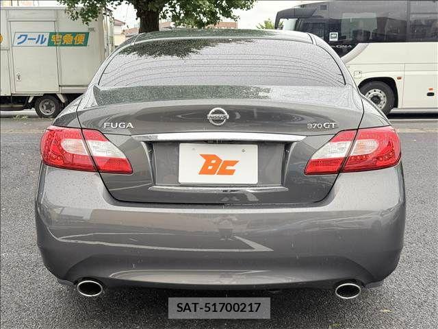 Nissan FUGA 2012-05 8780403-22